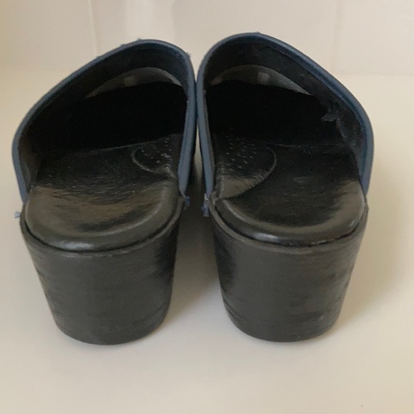 Clogs - Picture 4 of 6